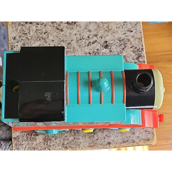 Thomas The Tank Tomy Motorized Train Engine 2004 6.5" Non Functioning Parts Only - Picture 7 of 8